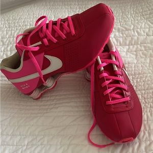 SOLD ELSEWHERE- Red and Pink Nike Shox - 6.5Y